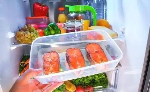 菜冷了放冰箱还是热的放冰箱