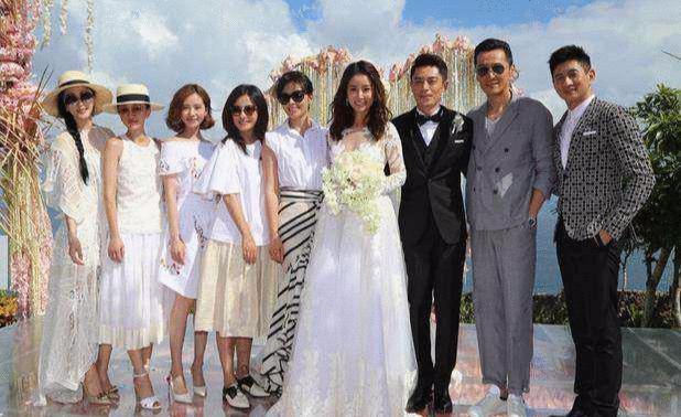 当166cm的赵薇遇到165cm的刘诗诗,谁谎报身高一目了然