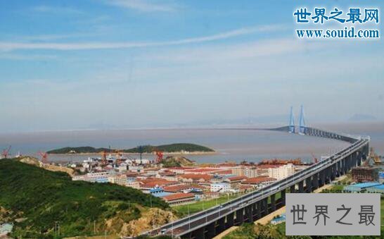 世界十大著名悬索桥,日本明石海峡大桥跨1991米