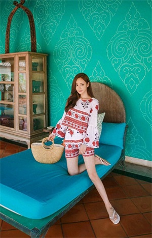 韩国著名模特,孙允珠