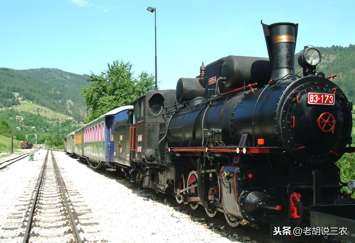 有砟轨道和无砟轨道的区别(有砟轨道和无砟轨道的优缺点)