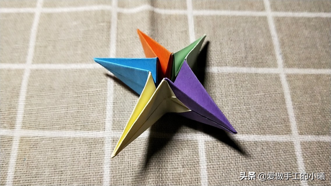 折花的方法又漂亮又简单 折纸教程：能轻松学会的折纸花球，步骤简单，造型美观