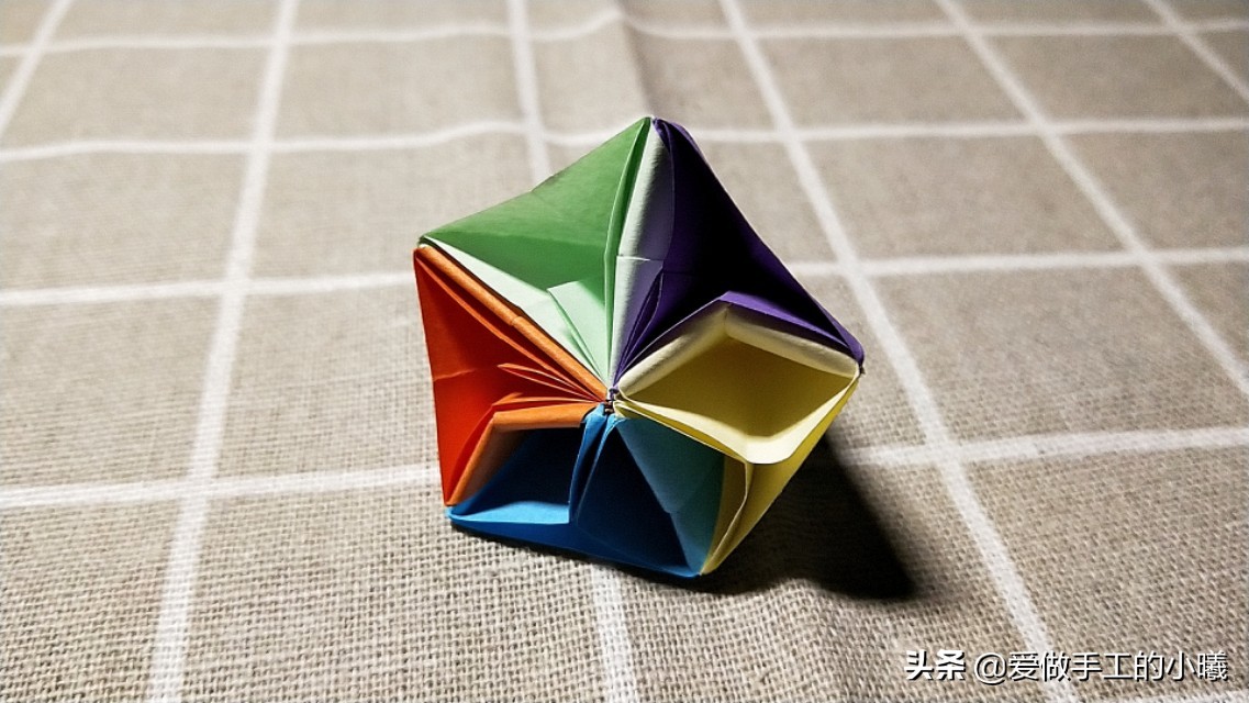 折花的方法又漂亮又简单 折纸教程：能轻松学会的折纸花球，步骤简单，造型美观