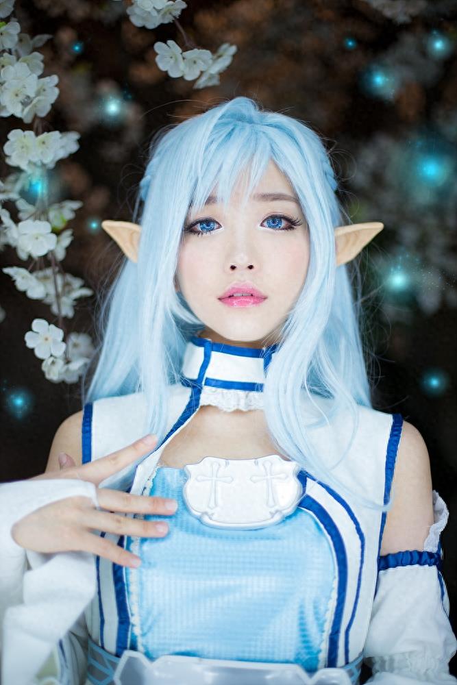 韩国COS团体成员TOMIA扮演的亚丝娜!可爱童颜完全看不出快三十了