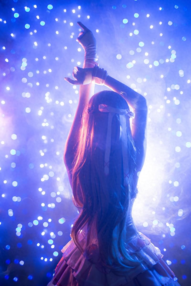 韩国COS团体成员TOMIA扮演的亚丝娜!可爱童颜完全看不出快三十了