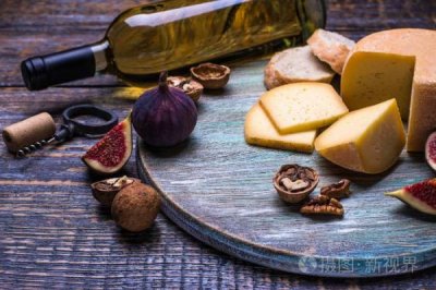 ​白葡萄酒的功效和作用及禁忌(干红葡萄酒的正确喝法)