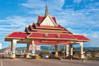 ​腾冲瑞丽旅游景点（云南瑞丽这座的边境小城，一寨两国：瑞丽这十大景点你去过