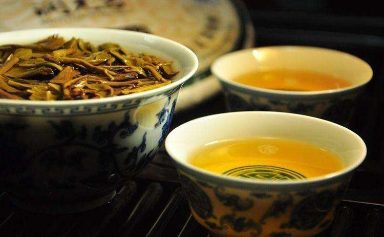 普洱黑茶与红茶的区别(普洱茶是红茶还是黑茶)