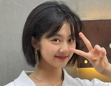 ​女大十八变，黄磊女儿黄多多晒出近照，越来越漂亮了！