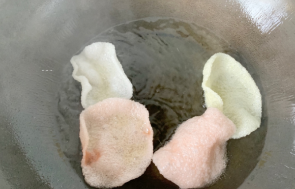 虾片怎么做好吃又简单,鲜虾怎么做虾片好吃图7