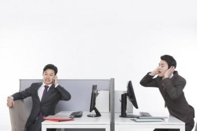 ​华为手机杂音滋滋怎么处理（了解解决华为手机杂音问题的方法）