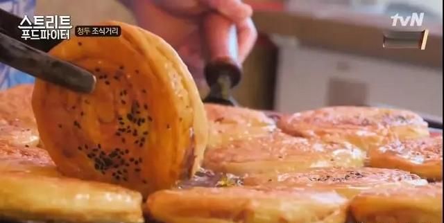 担担面的由来,担担面是哪个省的特色小吃,一千零一夜总共几个故事?图24