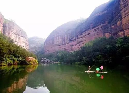 4、清远丹霞石鼓岩遗址公园