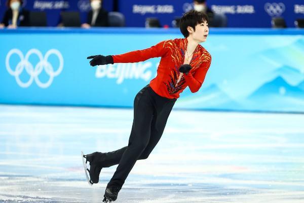 张桂梅校训和金博洋太搭了 金博洋神奇的主场体验 张桂梅校训和金博洋太搭了 金博洋神奇的主场体验