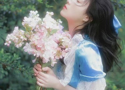 ​这些礼轻情意重 哄女友应该送什么礼物