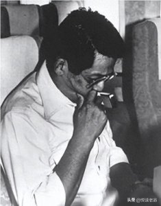 ​菲律宾政治家阿基诺:成名到被枪击死亡，嫌疑最大的人仍活得好好