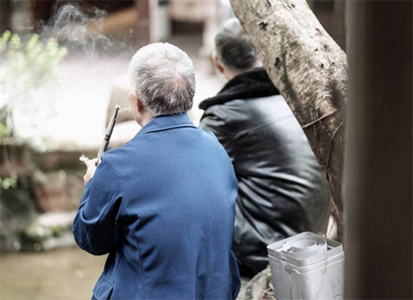 中国人的平均寿命是多少(中国男女平均寿命)