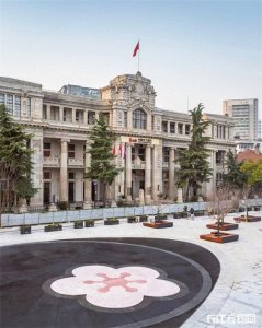 ​就在江边 武汉最大广场来了！