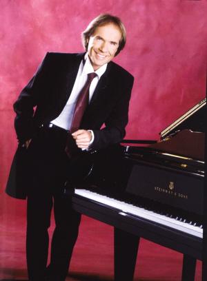 钢琴大师马克西姆即兴（盘点在国内最为受欢迎的九位世界著名钢琴演奏家）(8)