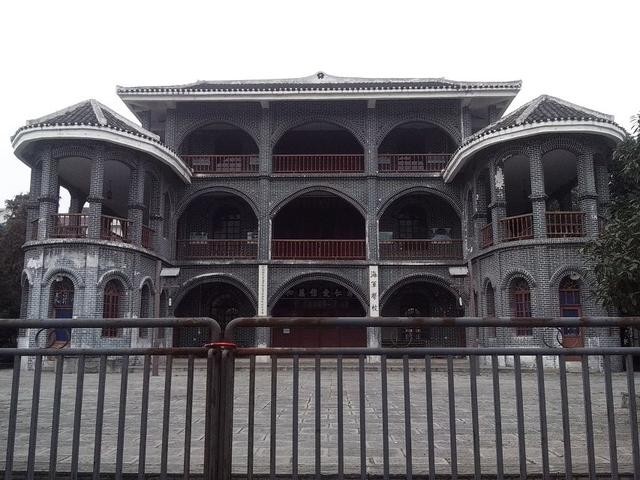 河北疯婆婆七句谶语（中国版巴巴万加河北疯婆婆）