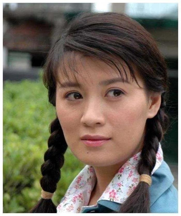 离婚后怎么重新追求前妻（离婚后给前妻送车送房）