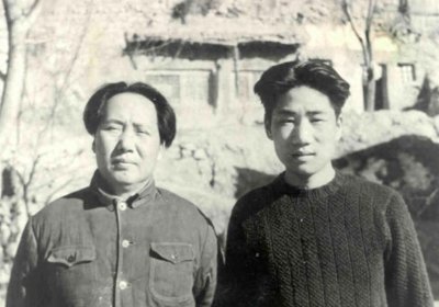 ​张麻子脱离群众，教员亲近群众，这就是他们最大的区别