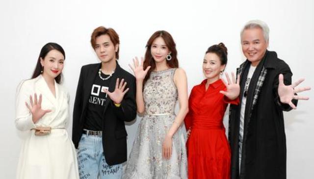 带女卖货？张庭女儿10岁就用自家面膜，客服却说未成年不能用？