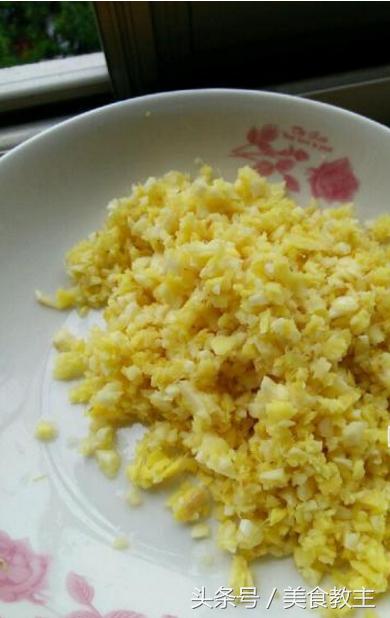 扣肉的做法简单又好吃窍门（正宗扣肉的家常做法）(4)