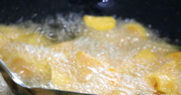 拔丝地瓜做法原来这么简单，学会这个熬糖技巧，保准一次成功