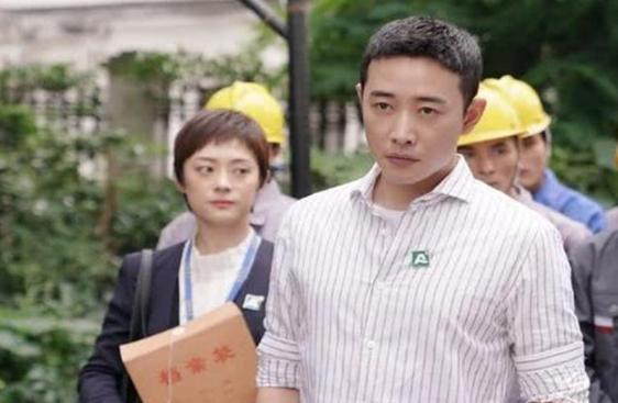 罗晋实力宠妻，帮唐嫣“坐月子”日渐憔悴，网友：酸了