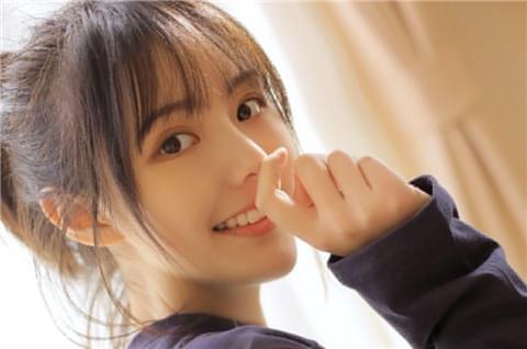 女孩问我喜欢什么类型的女生如何回答