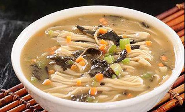 糊涂面条大家都听说过，但是这种做法很少有人吃过，城里人很少吃