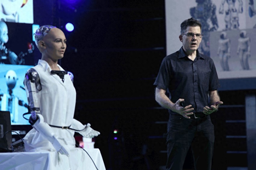 世界上最聪明的机器人，就是她了