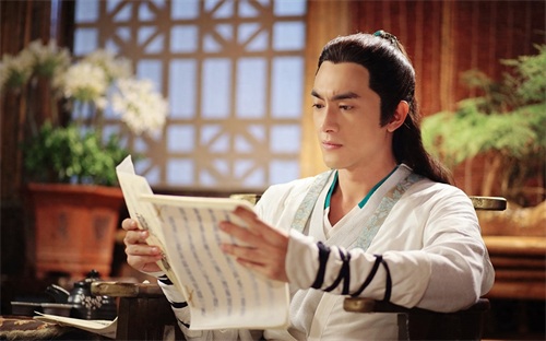 林更新《楚乔传》白衣帅气公子剧照