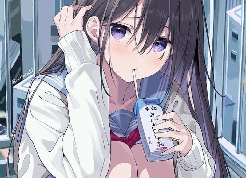 是无知还是聪明？肇事女子往老大爷头上盖卫生巾止血，评论炸了