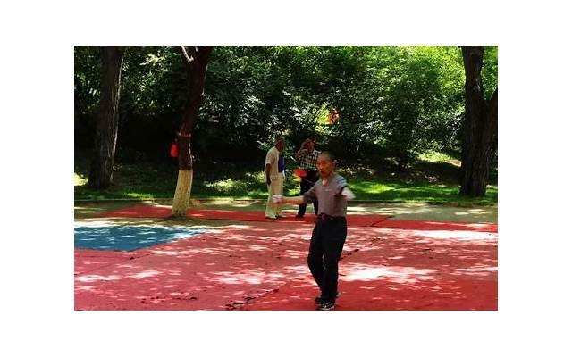 肢体语言介绍：如何从他她的动作中读懂心思？