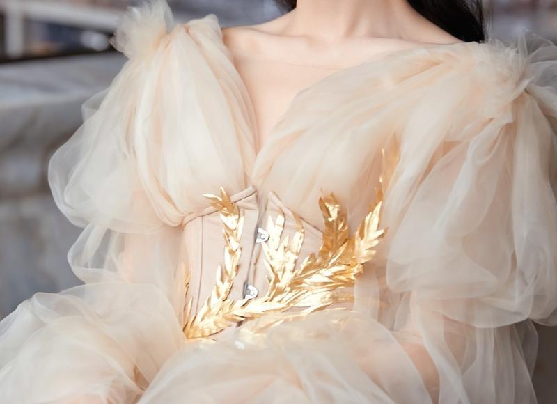  四川女教师“黑丝”事件，现场视频曝光