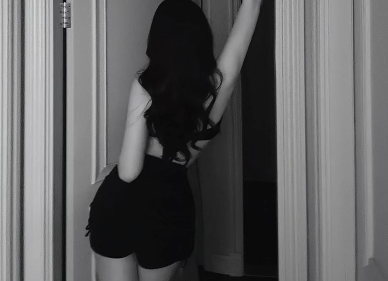 父亲和三叔15年不来往，清明节路过他家，三叔的举动让我落泪