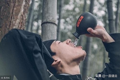 金庸武侠小说之十四——《鸳鸯刀》