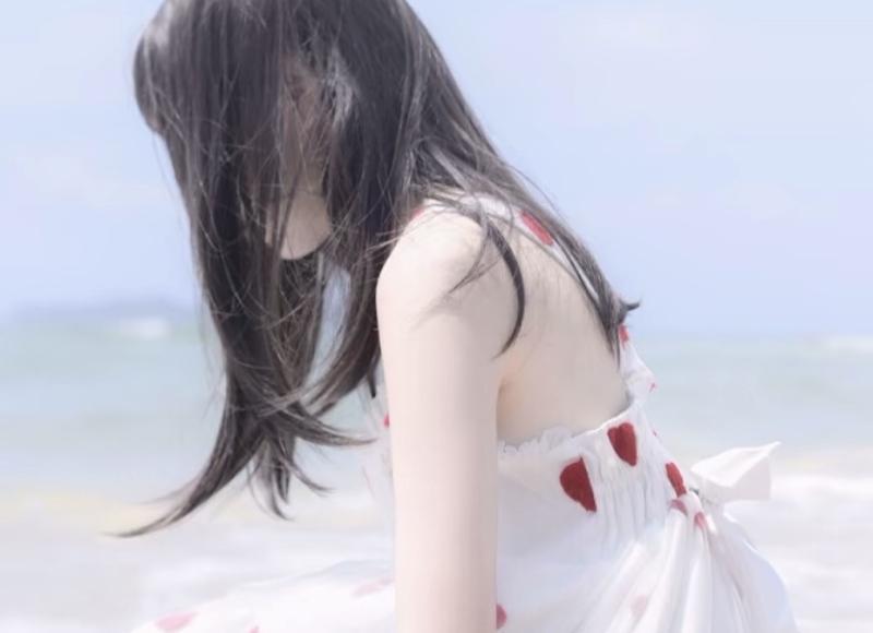 杨幂量头围，杨幂也爱泫雅风乔欣瘦到腰围=头围