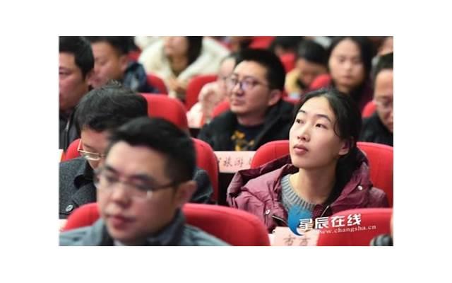 早安心语：每颗珍珠原本都是一粒沙子