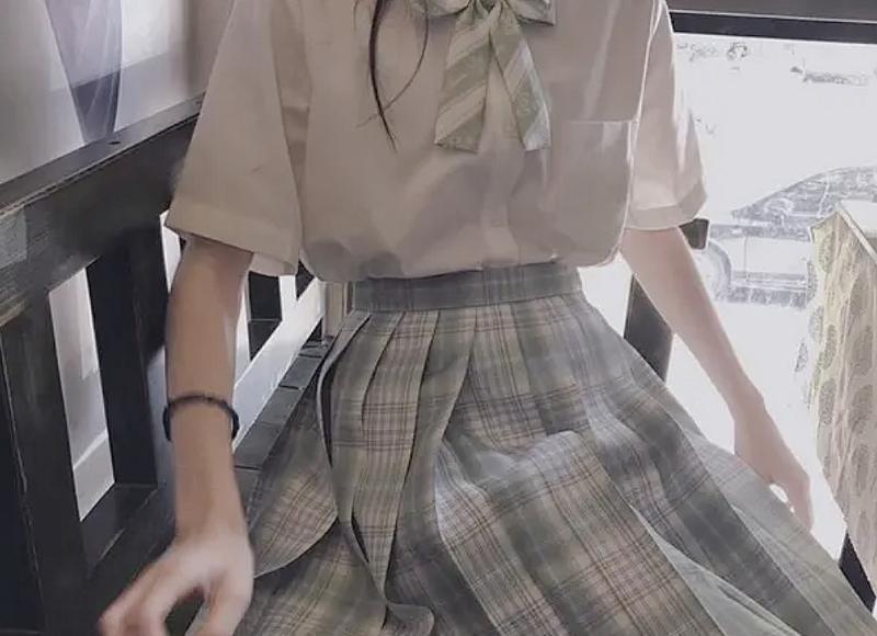 护肤品和化妆品的区别(护肤品和化妆品傻傻分不清楚) 护肤品和化妆品的区别(护肤品和化妆品傻傻分不清楚)