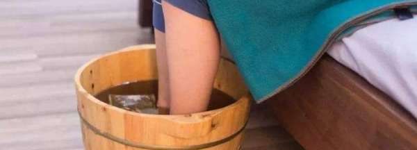 9度白醋泡脚要加水吗,白醋泡脚直接泡不兑水可以图2