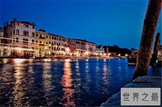 情侣必去的十大浪漫地方,还不赶紧给ta一个惊喜!