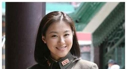 左蓝扮演者沈傲君，10年恋情遭劈腿，被绿整一年，最终嫁给外交官