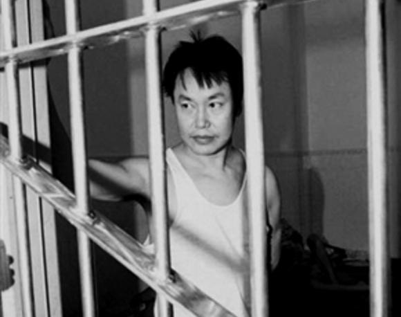 他是最厉害悍匪，军人出身狙击天才，为剿杀军方竟出动6000人！