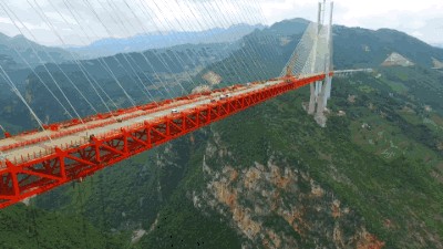 世界上最高的大桥,565米的北盘江大桥(两百层楼高)
