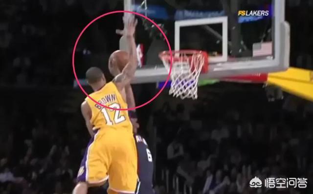 你见过最震撼盖帽的是哪一个?