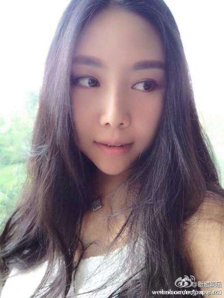 纪敏佳当年超女第几名(超女纪敏佳疑整容前后对比照曝光)(2)