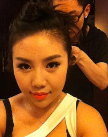 纪敏佳当年超女第几名(超女纪敏佳疑整容前后对比照曝光)(9)